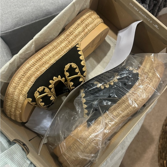 NWT Wanika Sandals S.11 Brand New Dolce Vita never worn still in box - Picture 8 of 11